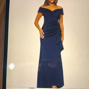 Xscape long Off-Shoulder (Navy) Sweetheart Neck Side Ruffle Gown 6  petite
